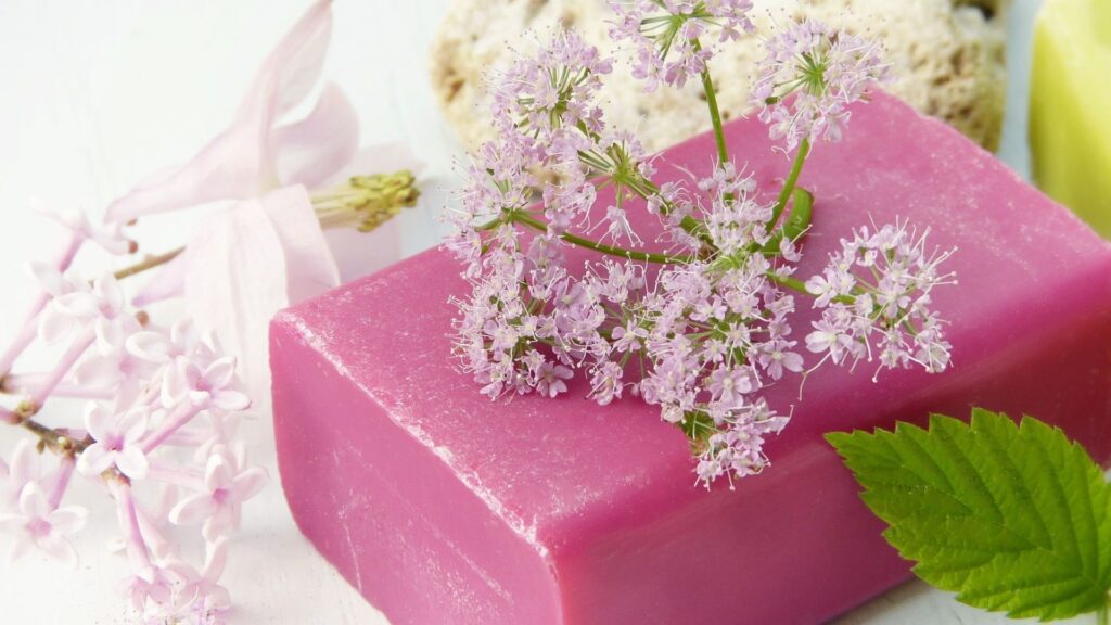 Atrévete a hacer tu propio jabón con CBD